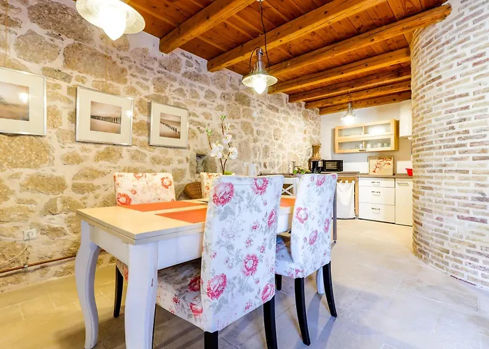 Casa Camilla アパート